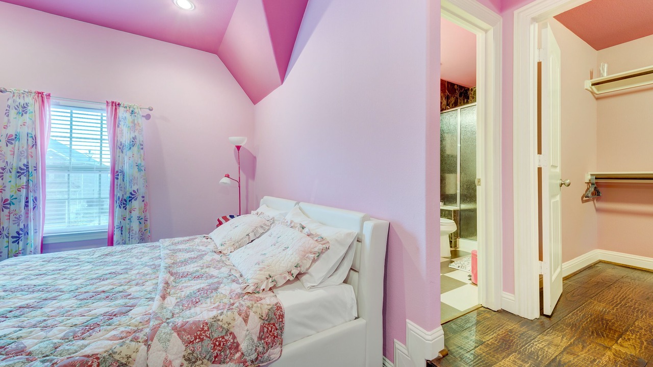 Photo of Bedroom in Las Colinas