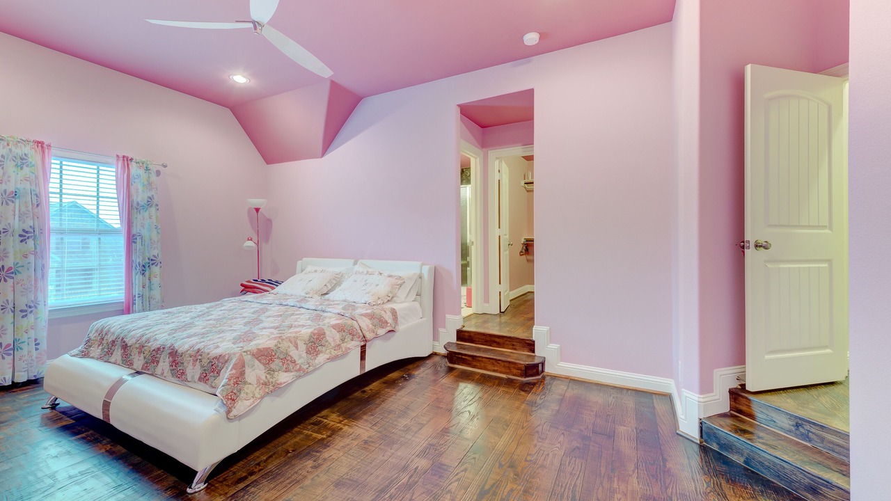 Photo of Bedroom in Las Colinas