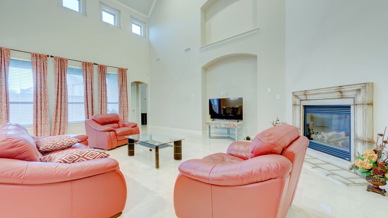 Photo of Livingroom in Las Colinas