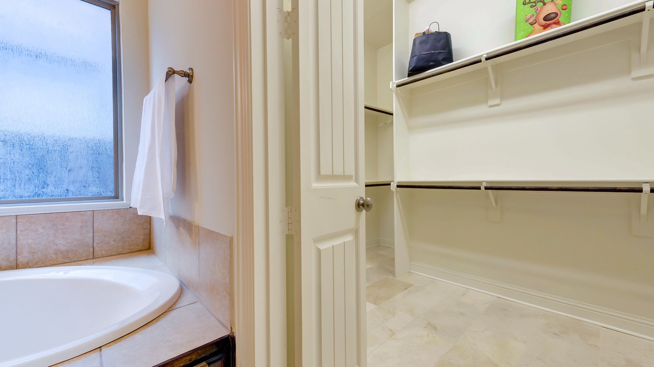 Photo of Bathroom in Las Colinas