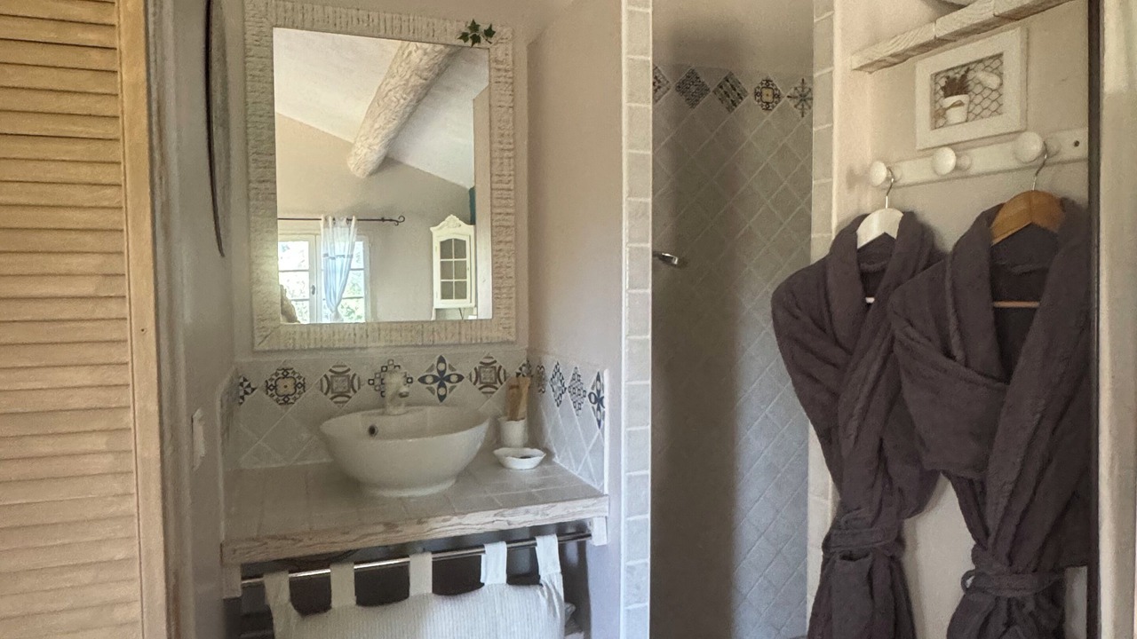 Photo of Bathroom in Merindol