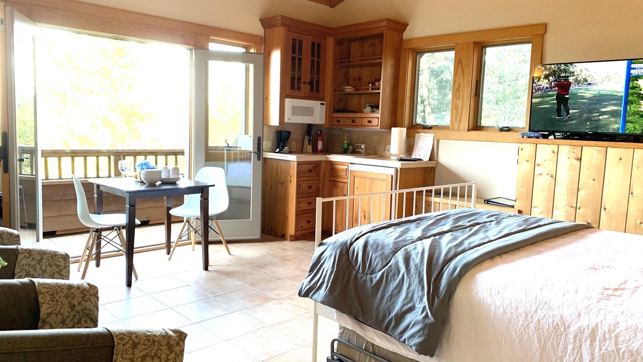 Photo of Livingroom in Monterey