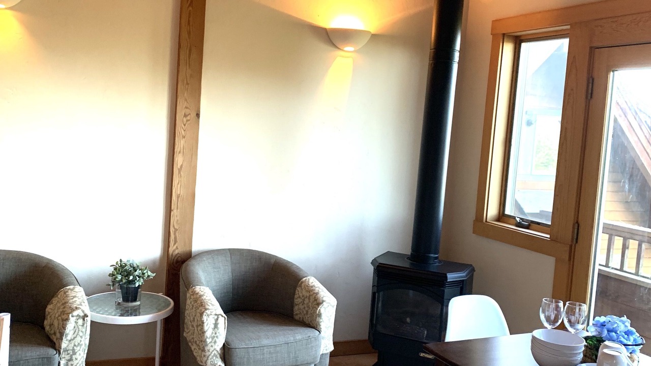 Photo of Livingroom in Monterey