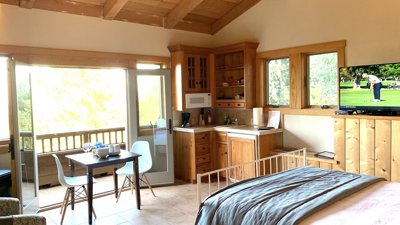 Photo of Bedroom in Monterey