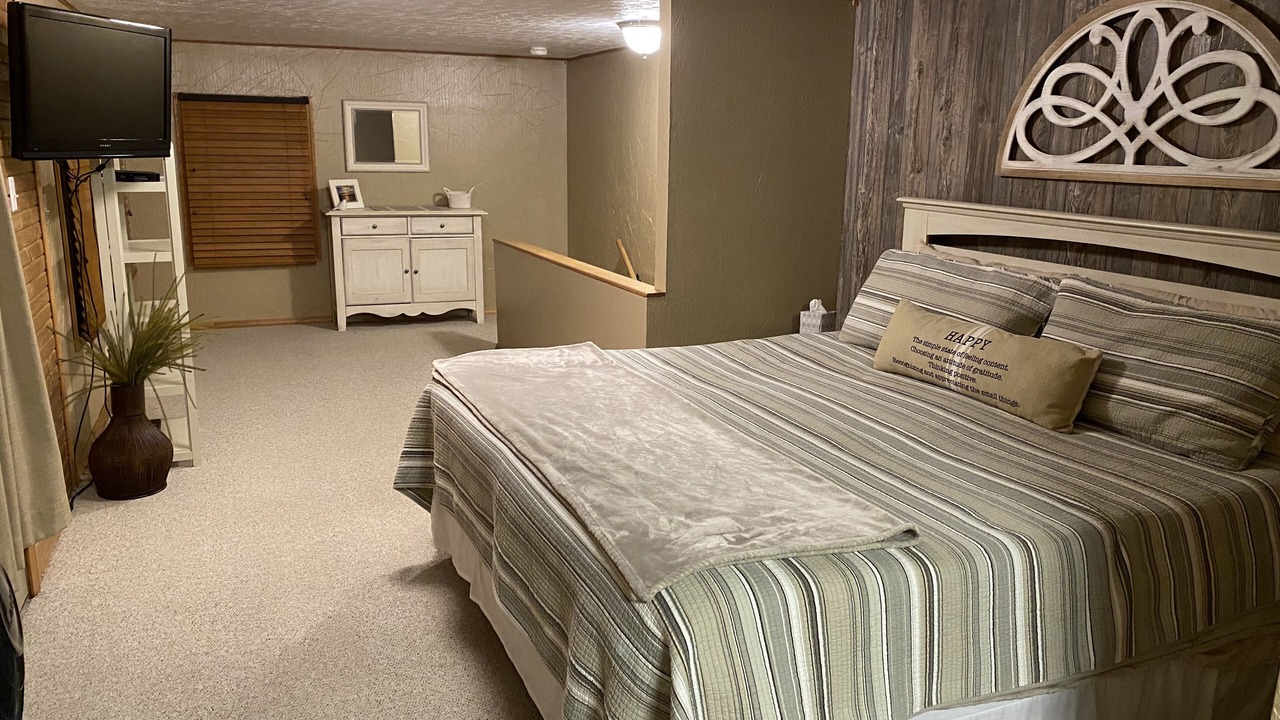 Photo of Bedroom in Shell Knob
