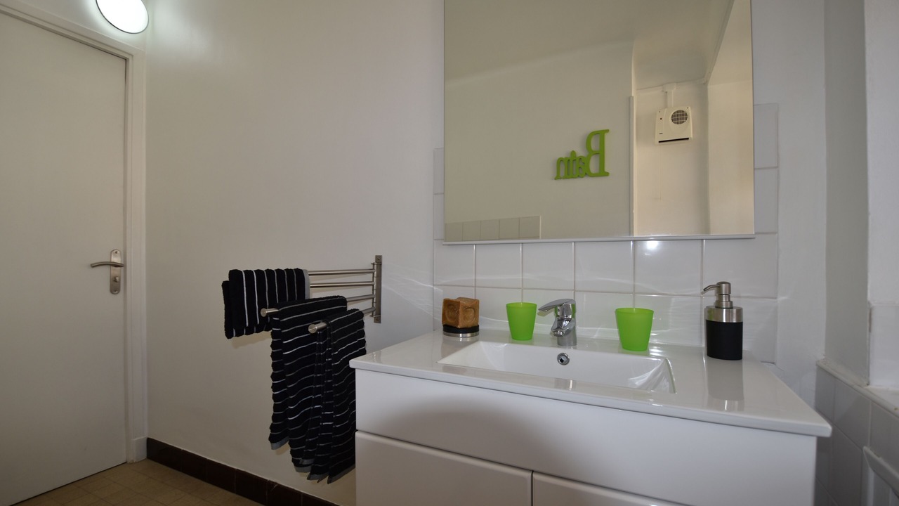 Photo of Bathroom in Old Town