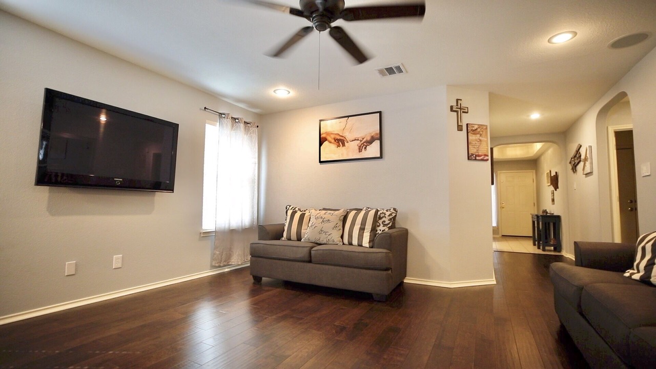 Photo of Livingroom in West San Antonio