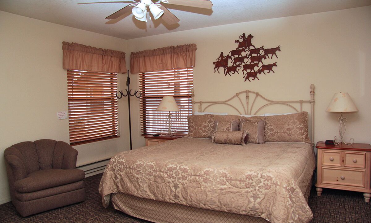 Photo of Bedroom in Pinetop