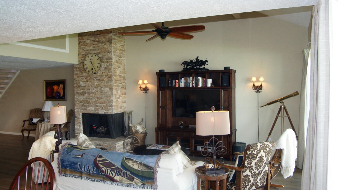 Photo of Livingroom in Walden on Lake Conroe