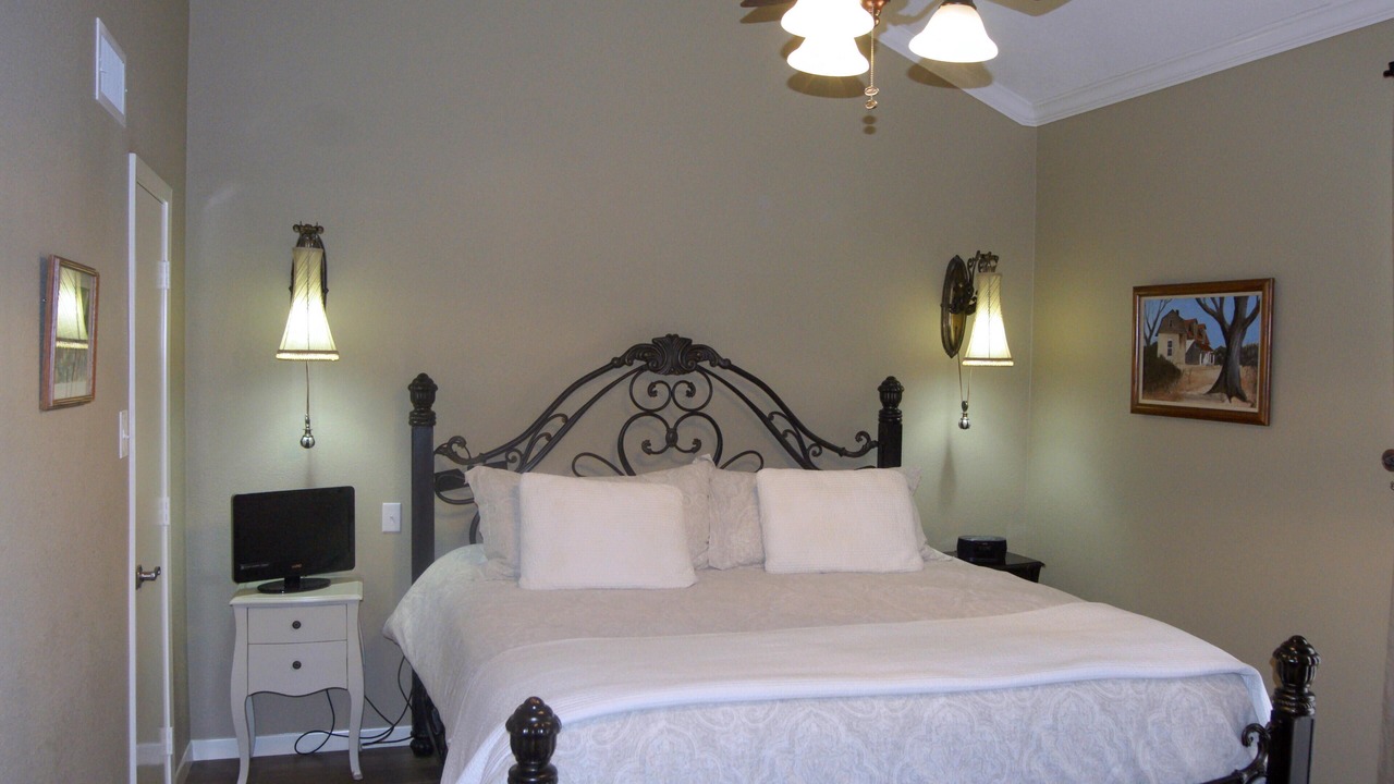 Photo of Bedroom in Walden on Lake Conroe