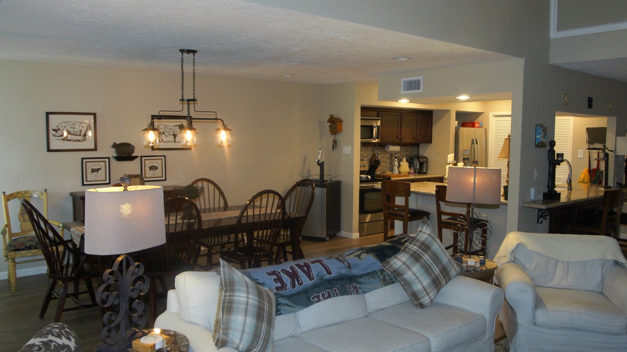 Photo of Livingroom in Walden on Lake Conroe