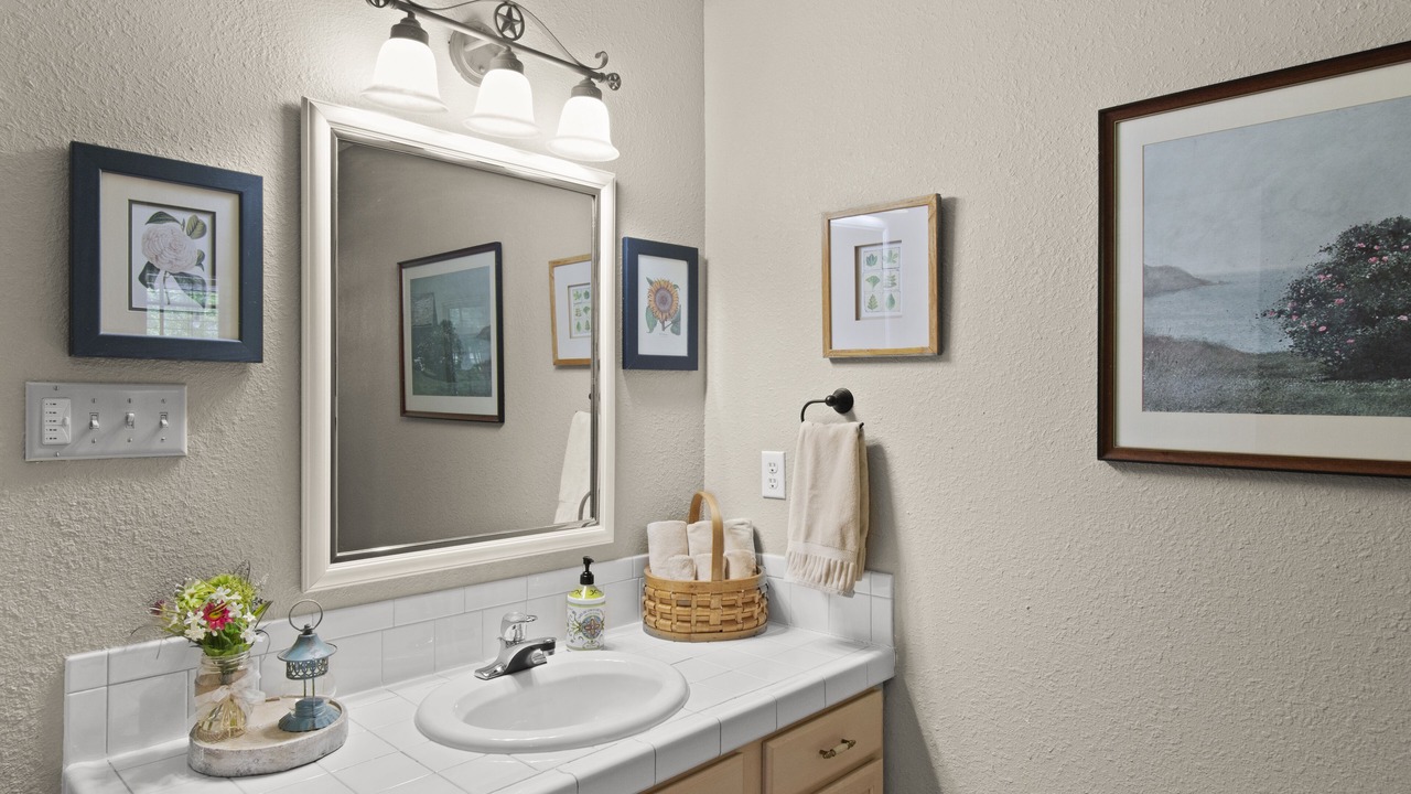 Photo of Bathroom in Enchanted Oaks