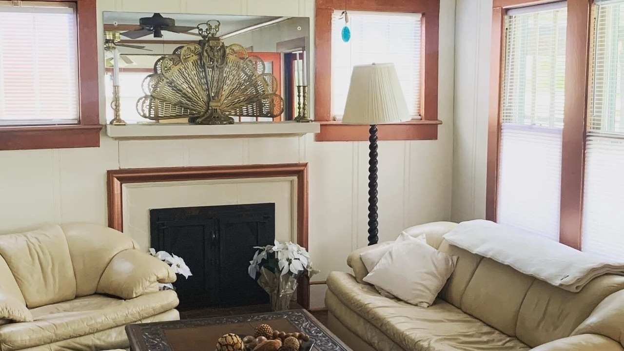 Photo of Livingroom in Lynn