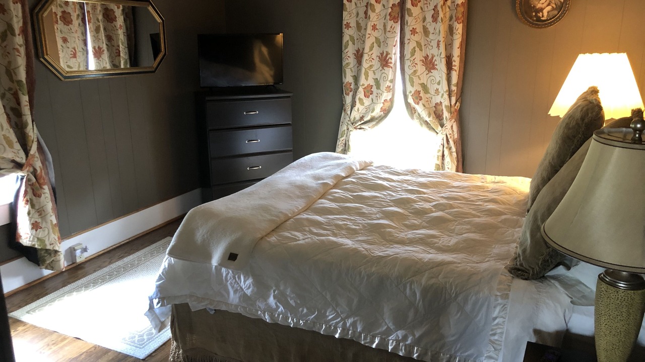 Photo of Bedroom in Lynn