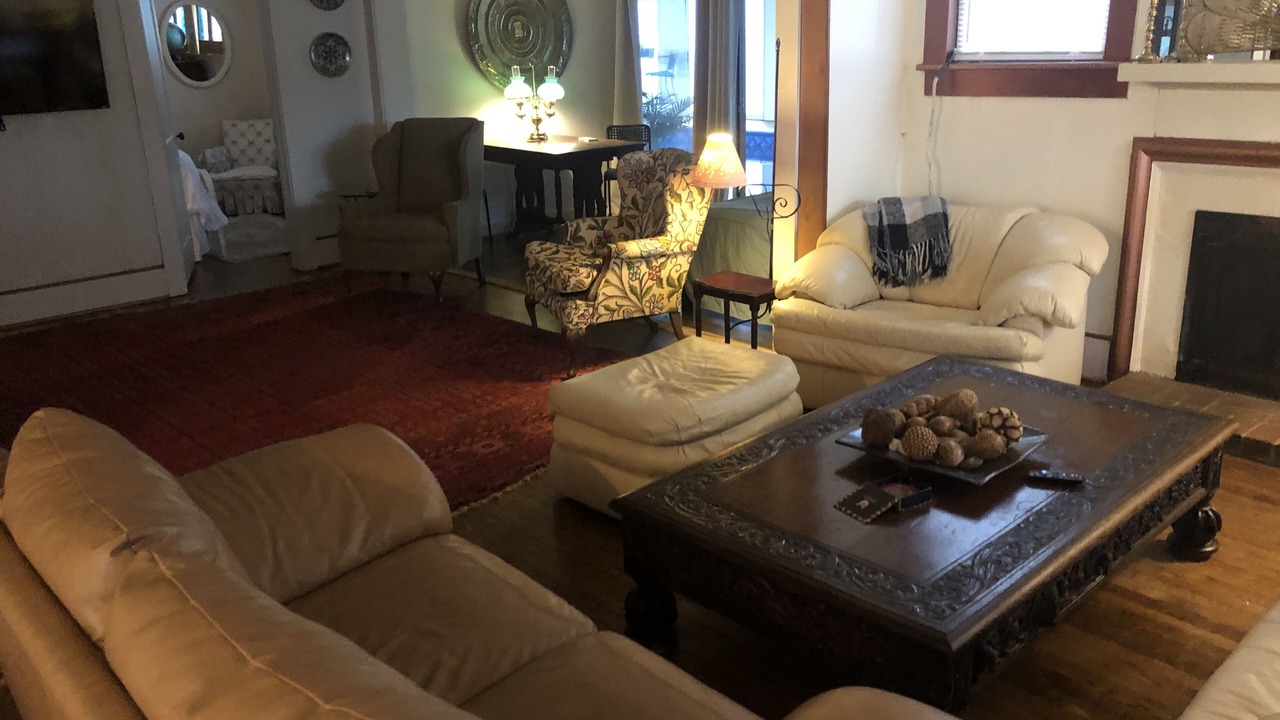 Photo of Livingroom in Lynn