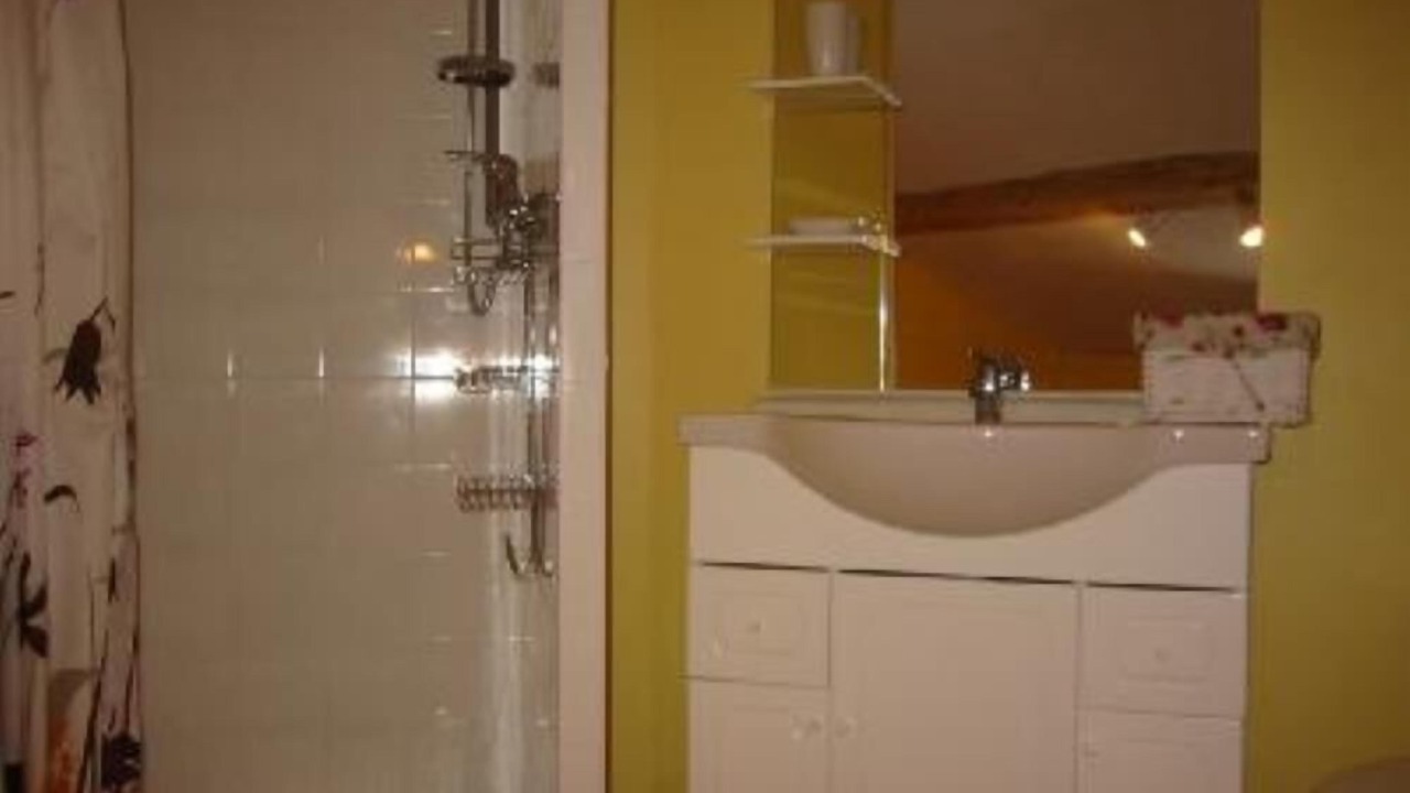 Photo of Bathroom in Montaren-et-Saint-Mediers