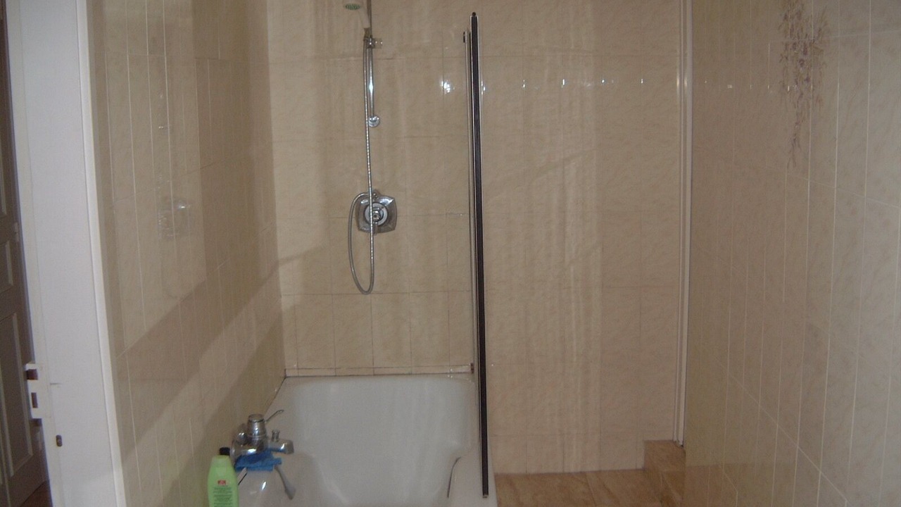 Photo of Bathroom in Saujon