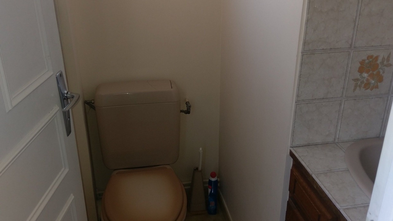 Photo of Bathroom in Saujon