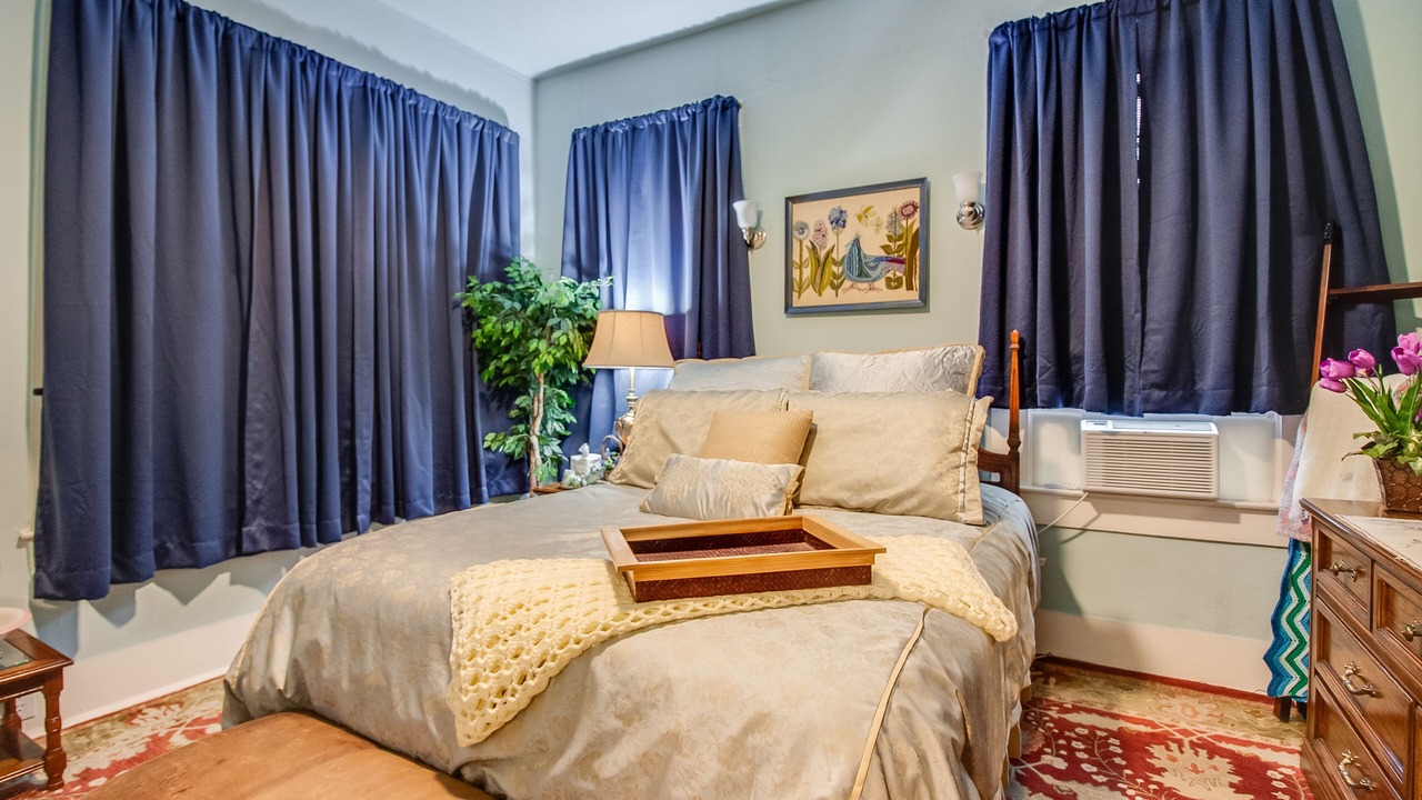 Photo of Bedroom in Tobin Hill