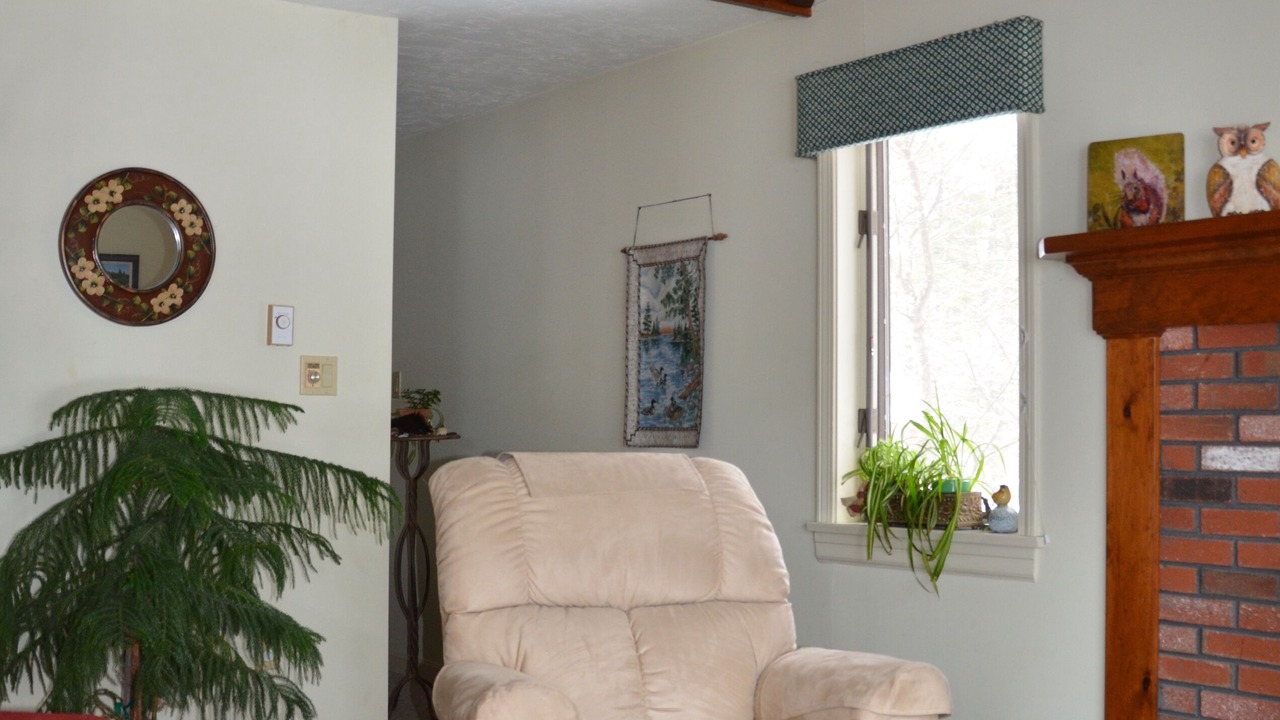 Photo of Livingroom in Melvin Village