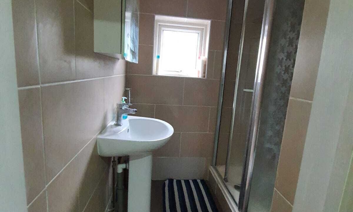 Photo of Bathroom in Grove Green