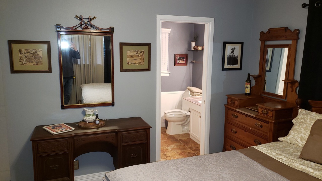Photo of Bedroom in Medical Center District