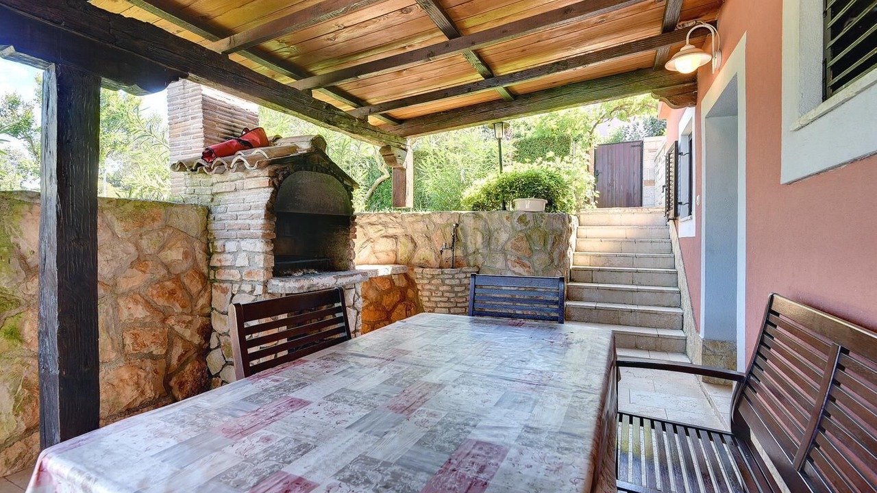 Photo of Outdoor in Banjole