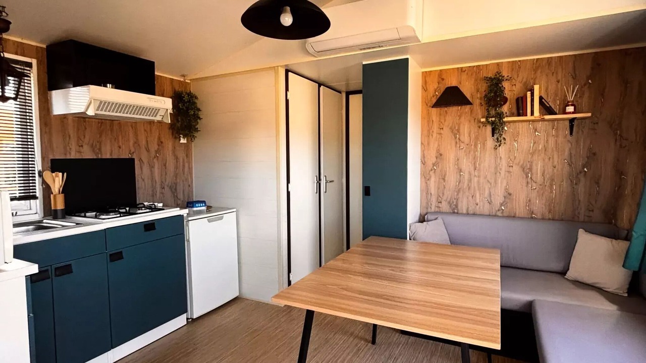 Photo of Livingroom in Recoules-Previnquieres