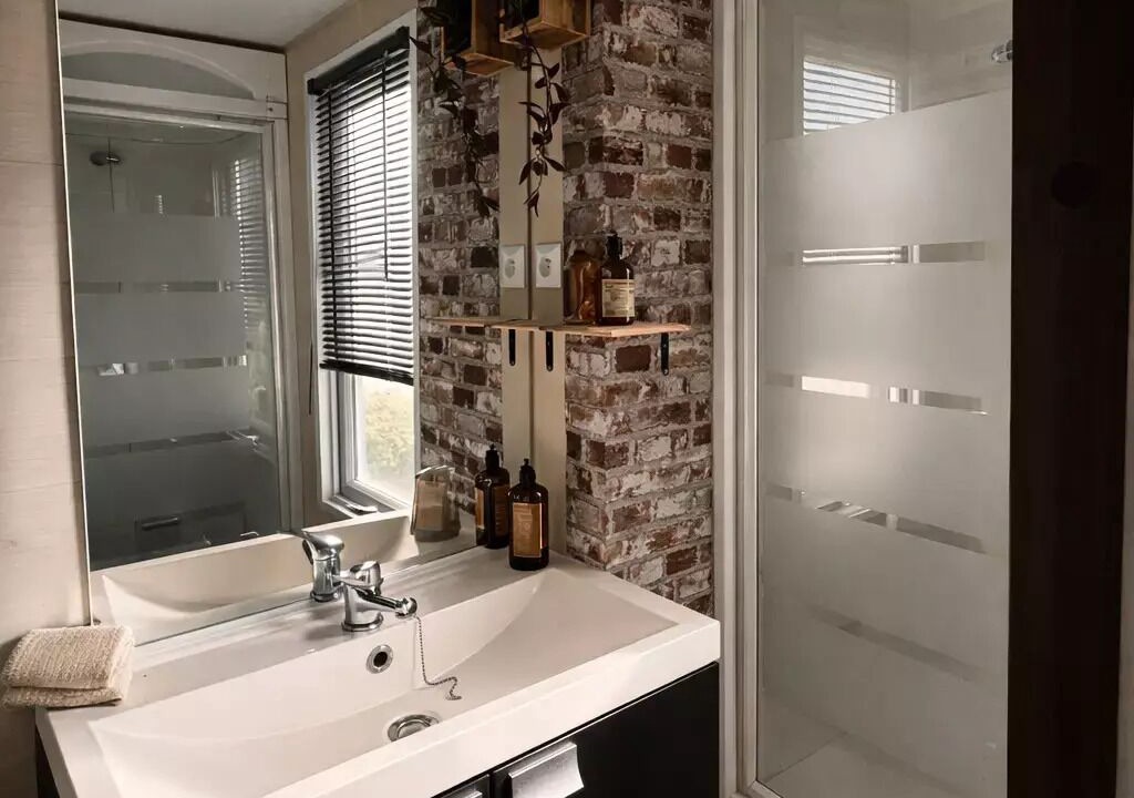 Photo of Bathroom in Recoules-Previnquieres