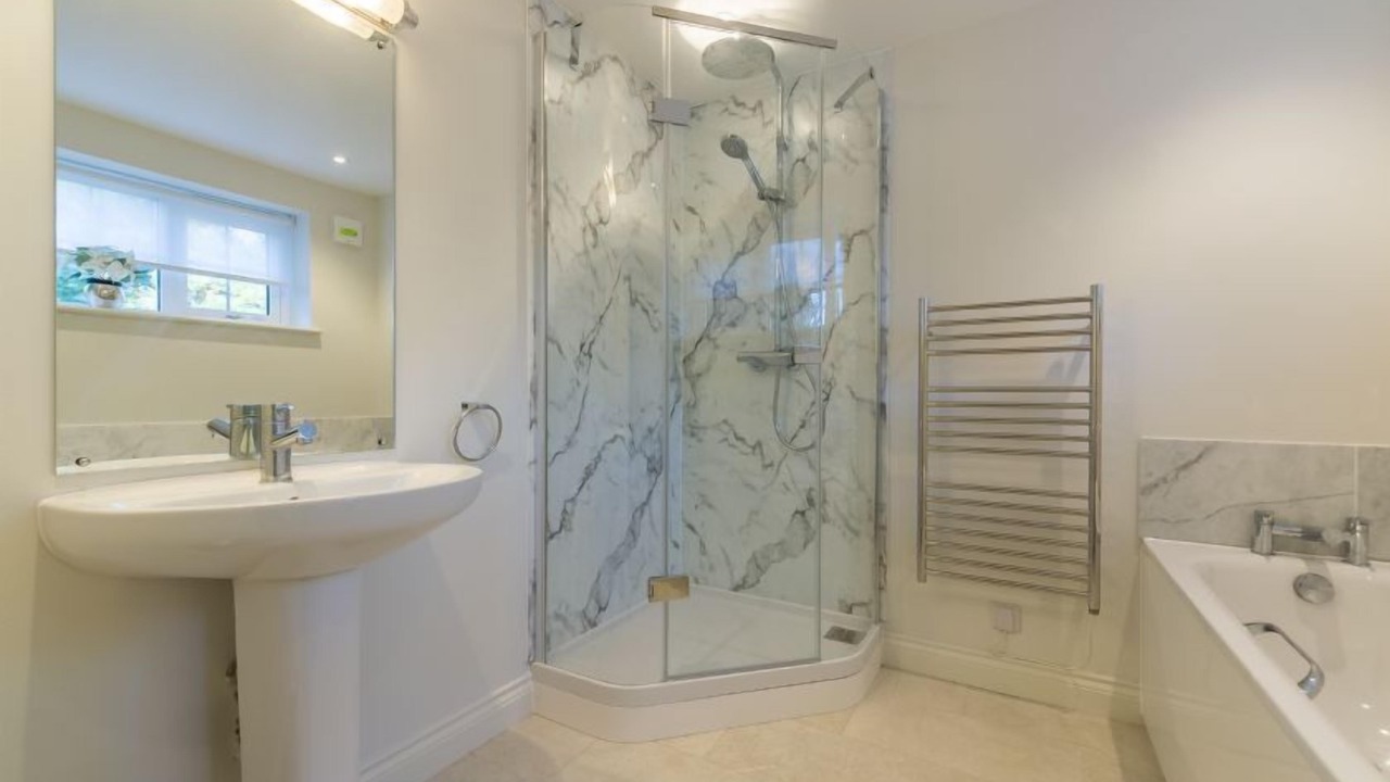 Photo of Bathroom in Aldeburgh