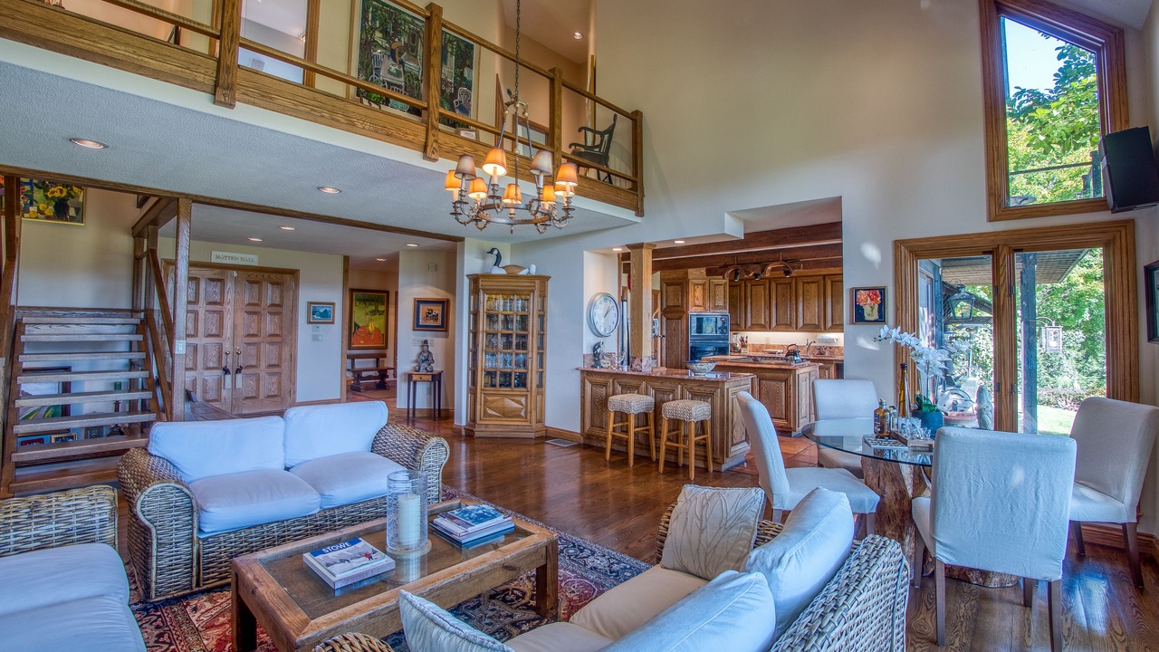 Photo of Livingroom in Stowe Area