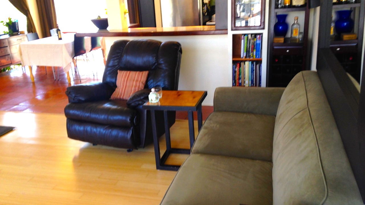 Photo of Livingroom in West Lake Hills