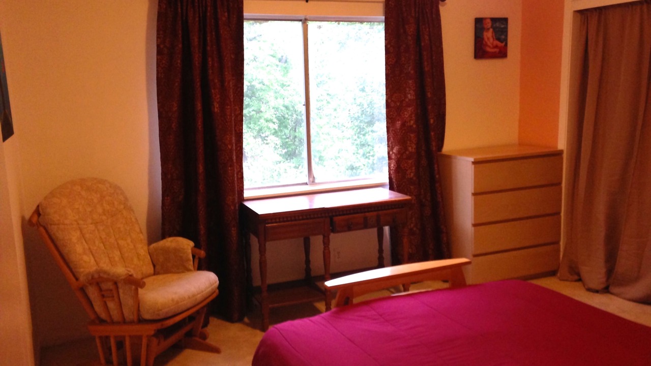 Photo of Bedroom in West Lake Hills