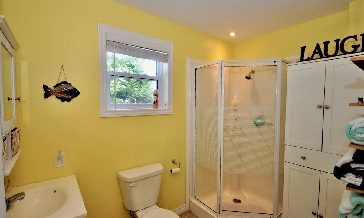 Photo of Bathroom in Nosbonsing