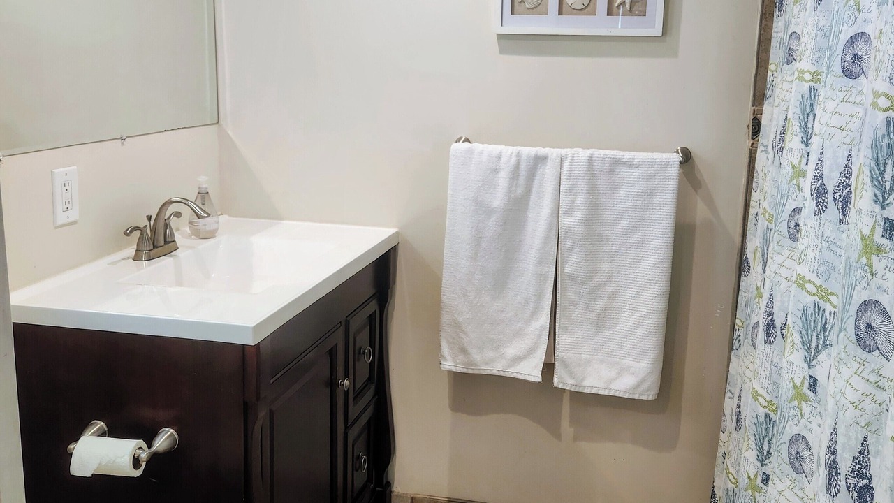 Photo of Bathroom in Cross Key Waterways