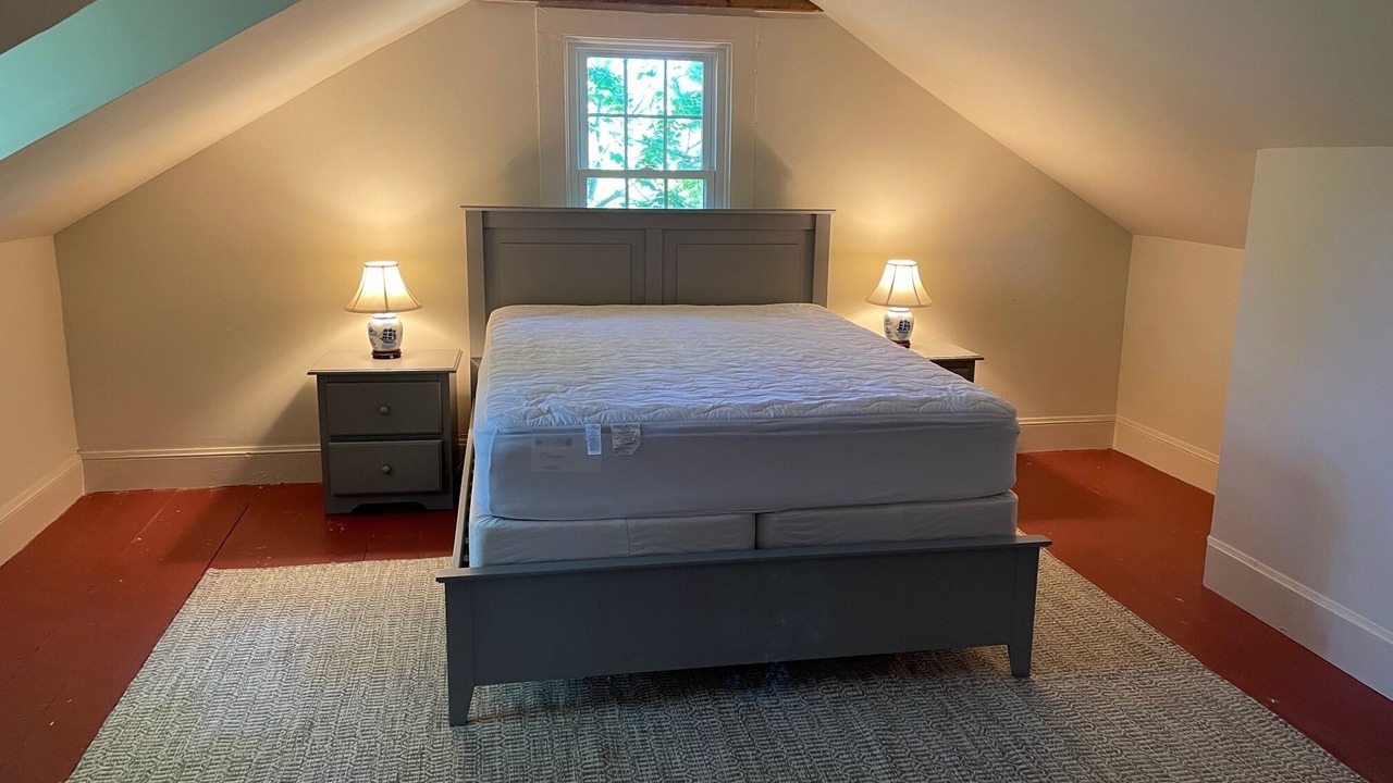 Photo of Bedroom in Brooksville