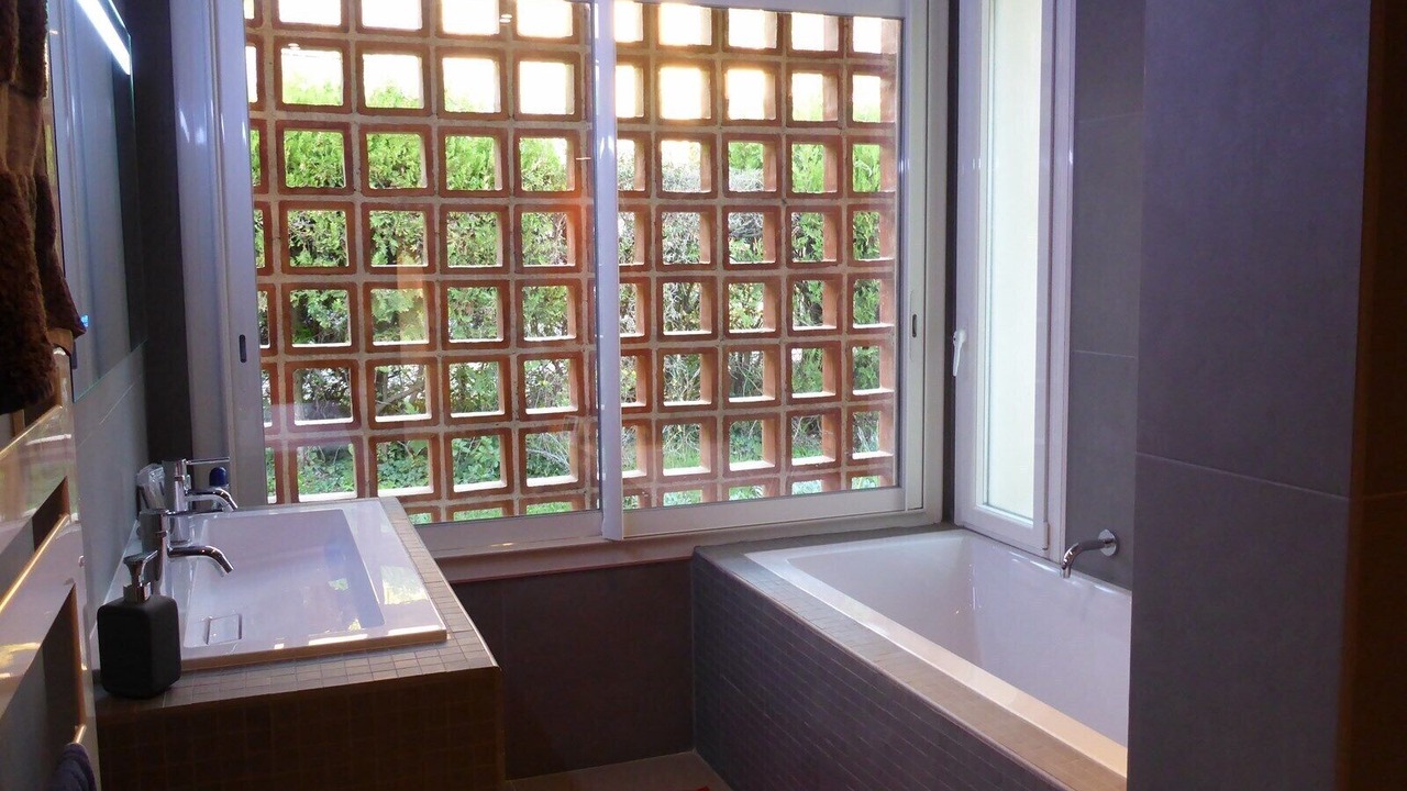 Photo of Bathroom in Bouc-Bel-Air