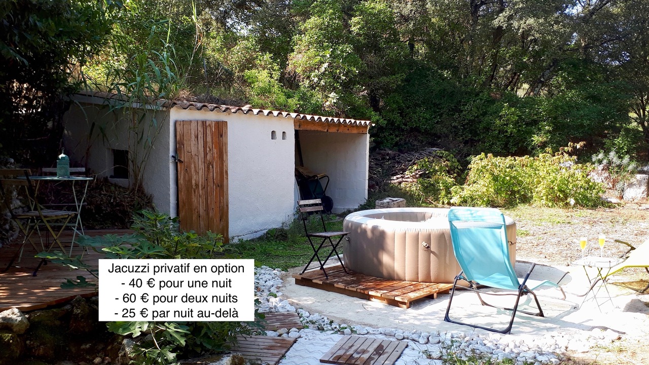 Photo of Outdoor in Junas