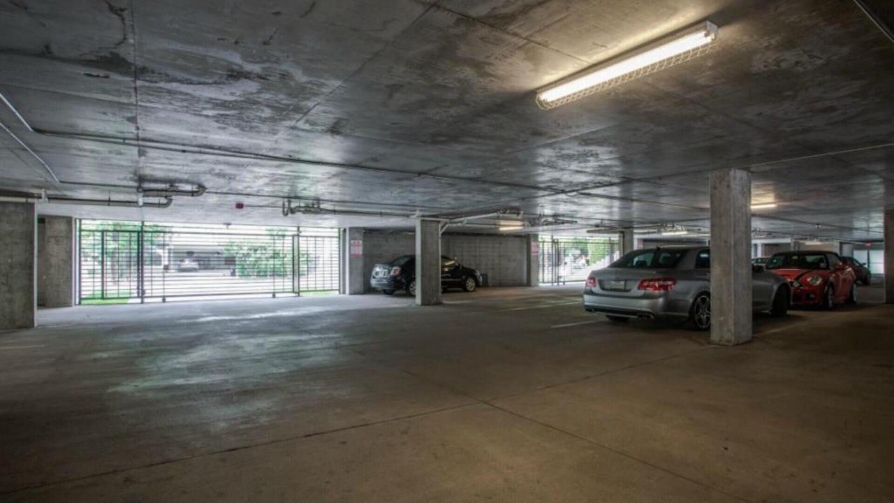 Photo of Outdoor in Oak Lawn