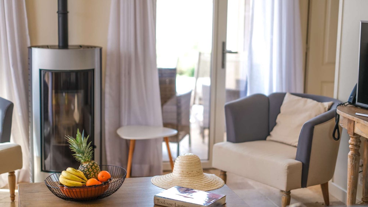 Photo of Livingroom in Castelnau-de-Montmiral