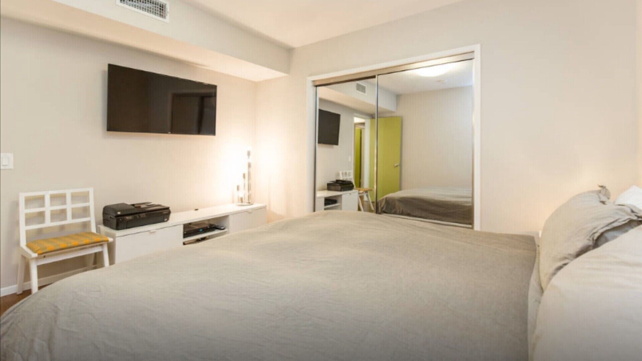 Photo of Bedroom in Burbank