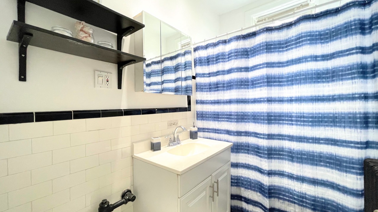 Photo of Bathroom in St. Louis
