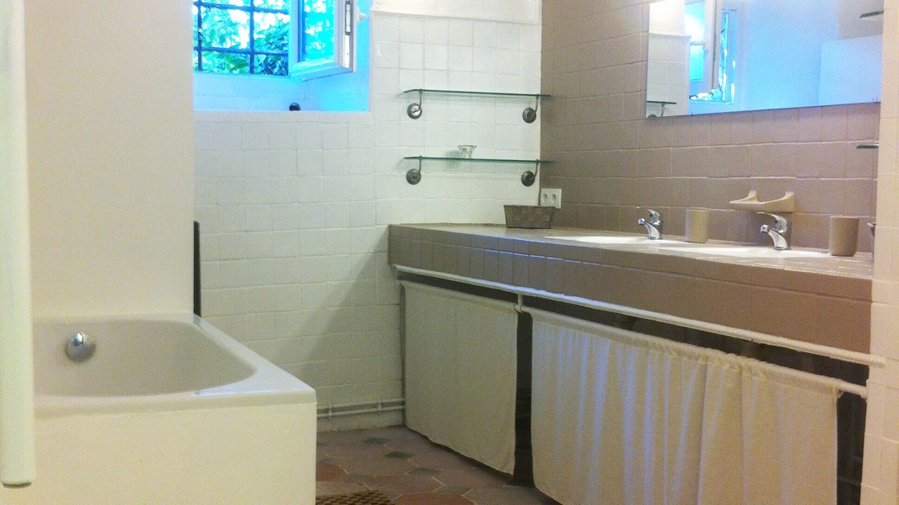 Photo of Bathroom in Saint-Montan