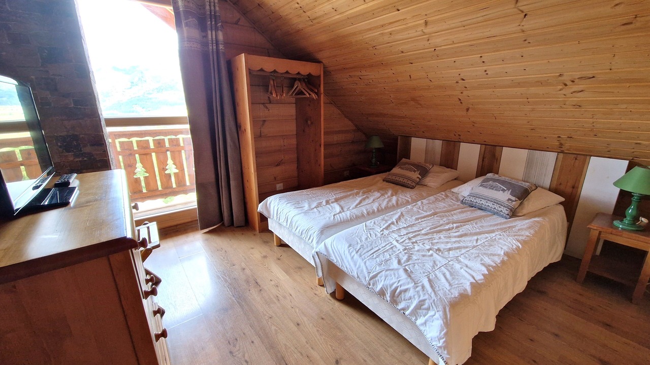Photo of Bedroom in La Joue du Loup
