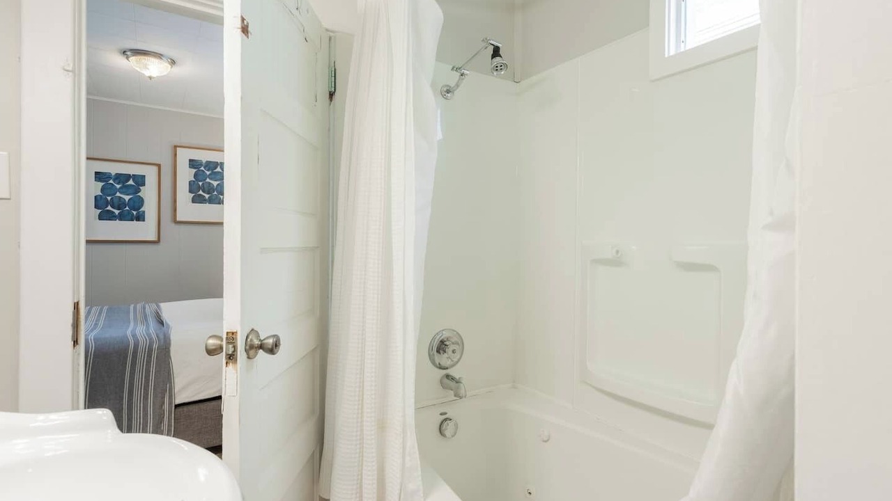 Photo of Bathroom in West Plaza