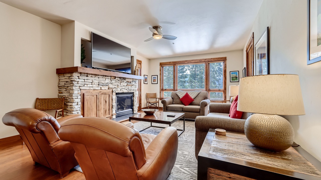 Photo of Livingroom in Four O'Clock
