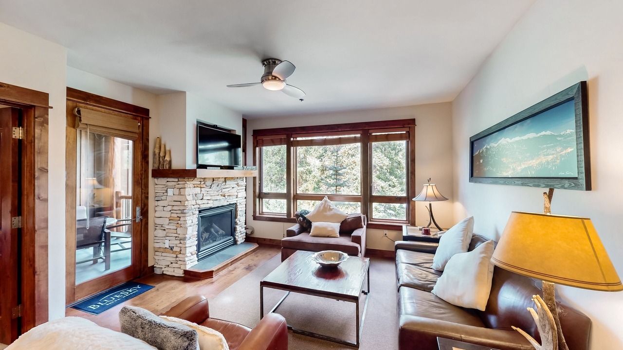 Photo of Livingroom in Four O'Clock