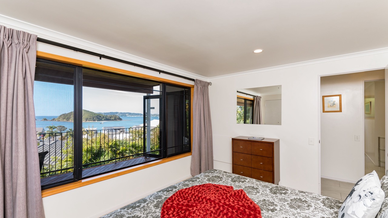 Photo of Bedroom in Paihia