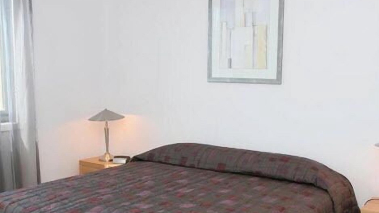 Photo of Bedroom in Bonbeach