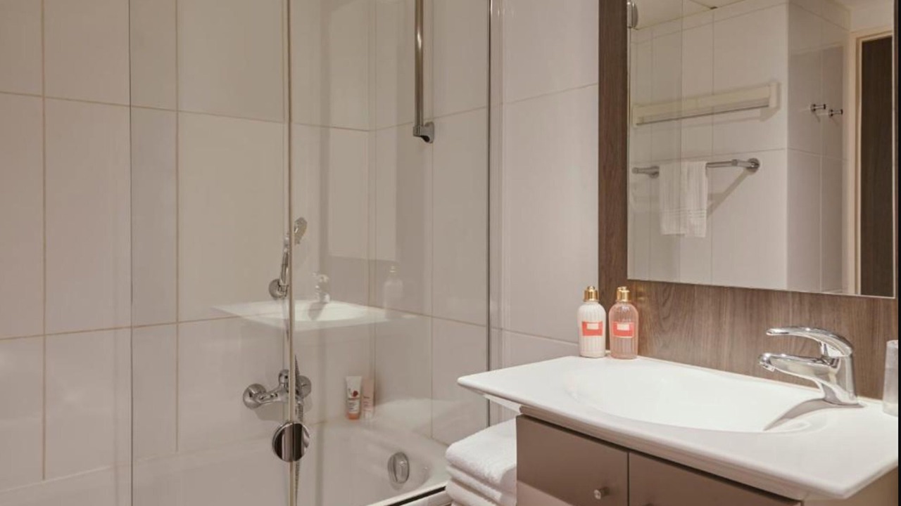 Photo of Bathroom in Saint-Charles
